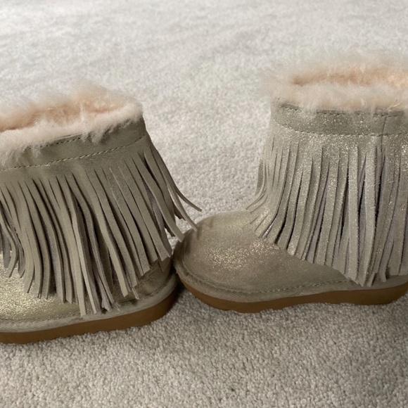 Ugg’s Toddler 8 - Picture 3 of 3